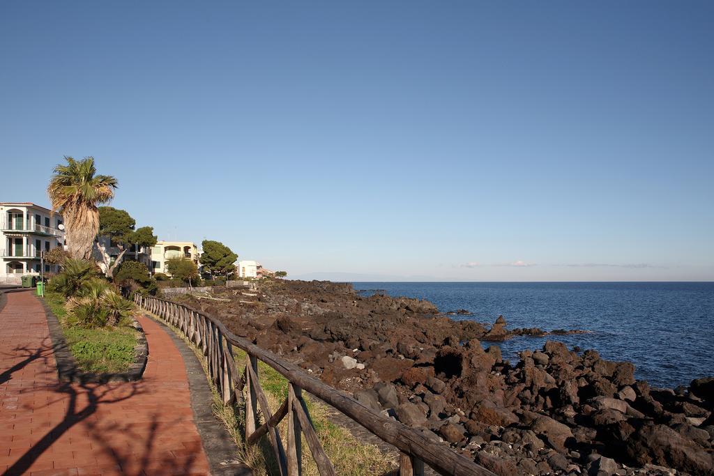 Adriana Casa Vacanze Mare Etna Sicilia Ачиреале Номер фото