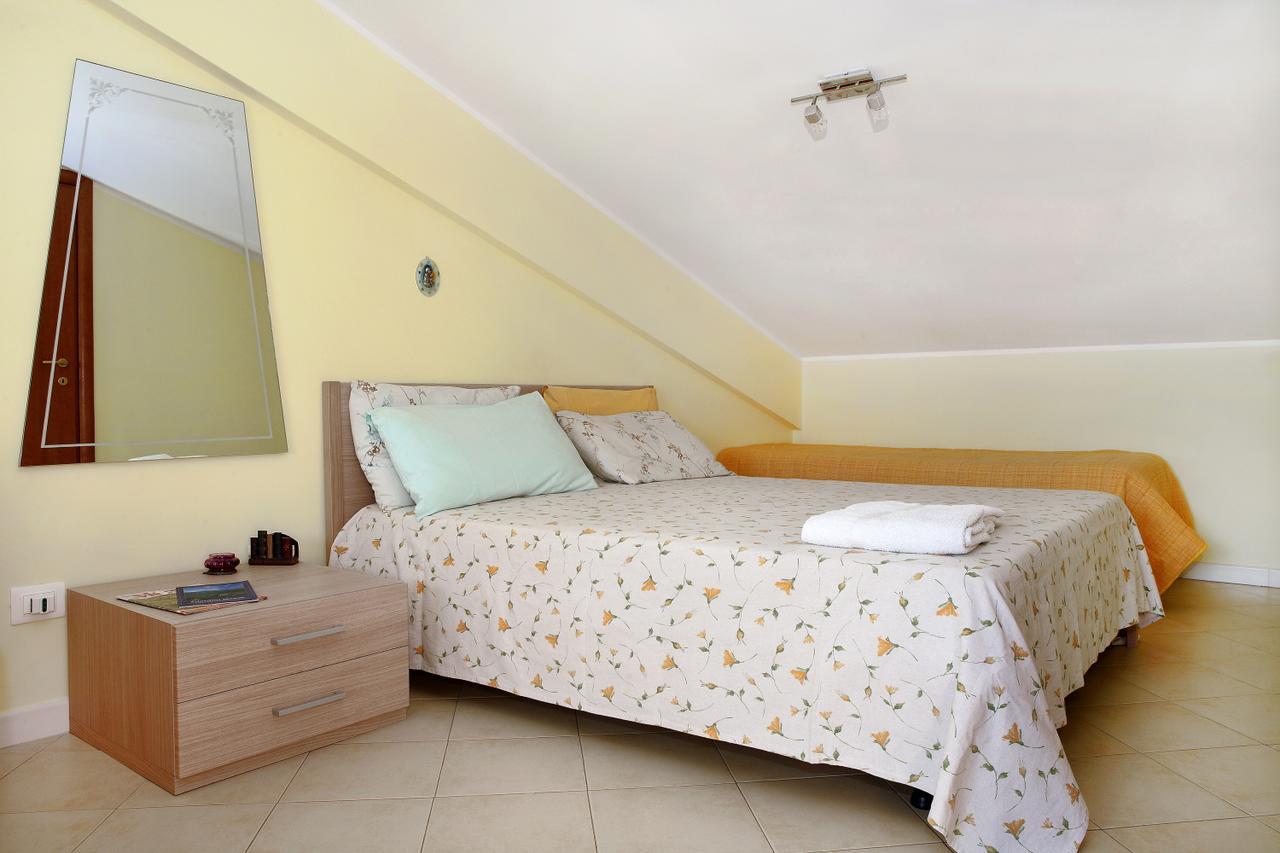 Adriana Casa Vacanze Mare Etna Sicilia Ачиреале Экстерьер фото